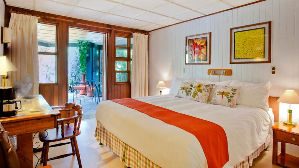 Ground Floor Garden Room with King Bed at Monteverde Lodge  