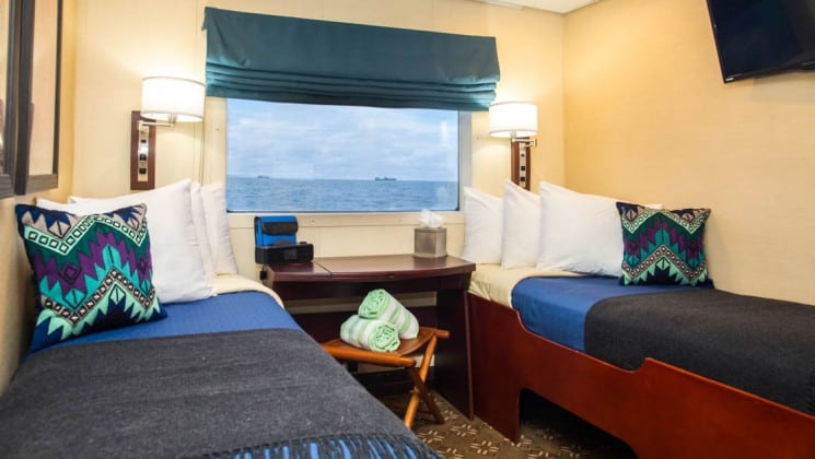 Safari Voyager Master Stateroom with twin beds